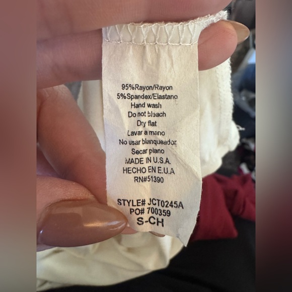 Women’s Raglan Graphic Long Sleeve Tee size Small - Picture 7 of 7